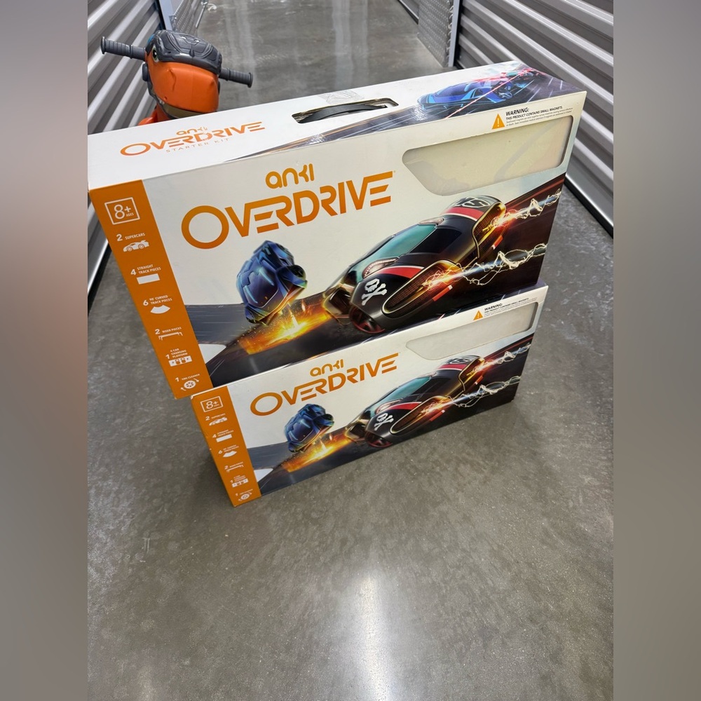 Electric Race Track Playset - Black and Orange - Picture 5 of 5